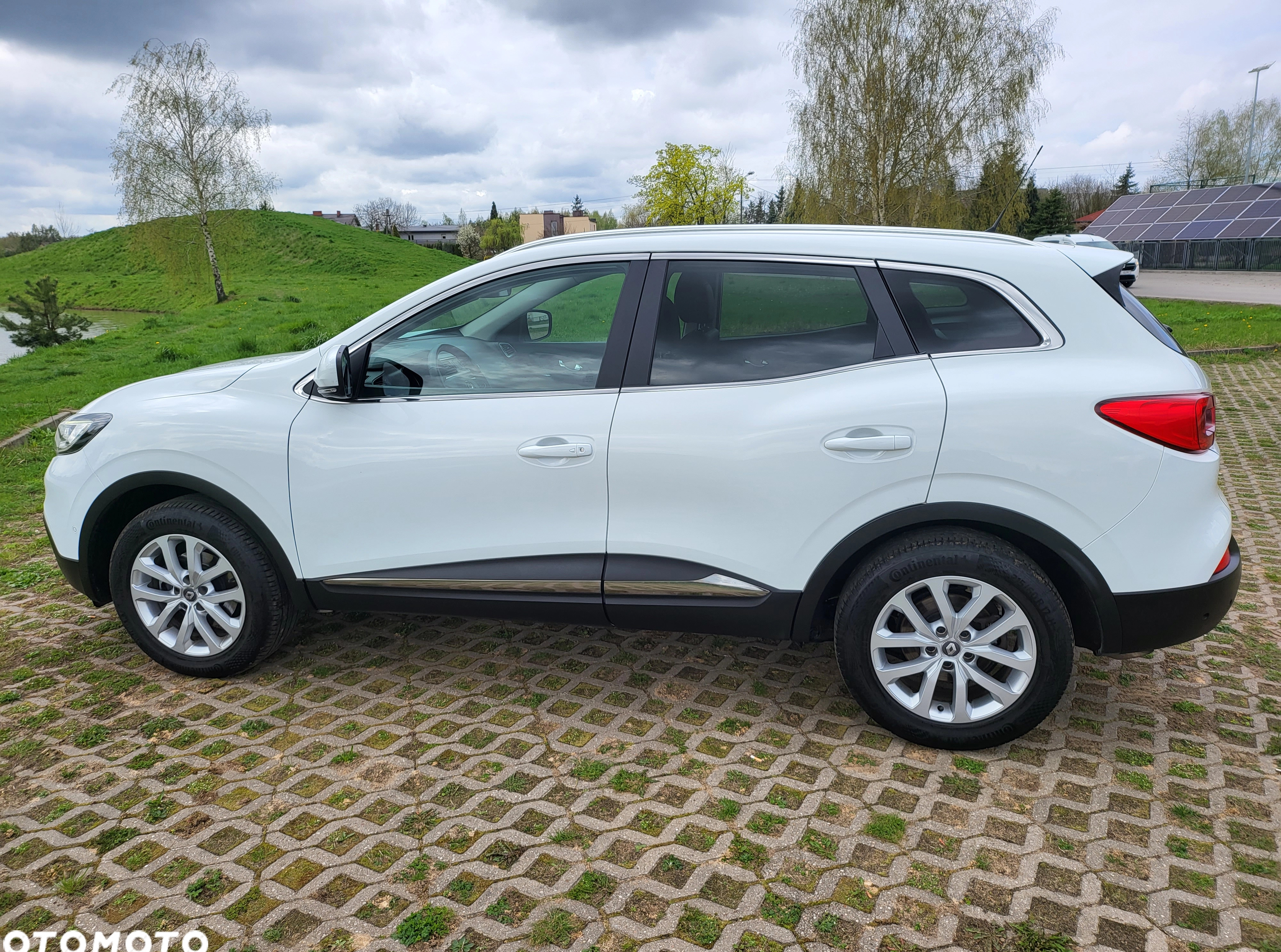 Renault Kadjar cena 48909 przebieg: 198000, rok produkcji 2016 z Sieradz małe 781